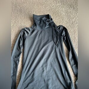 Nike Women's Black High-Neck Sweatshirt